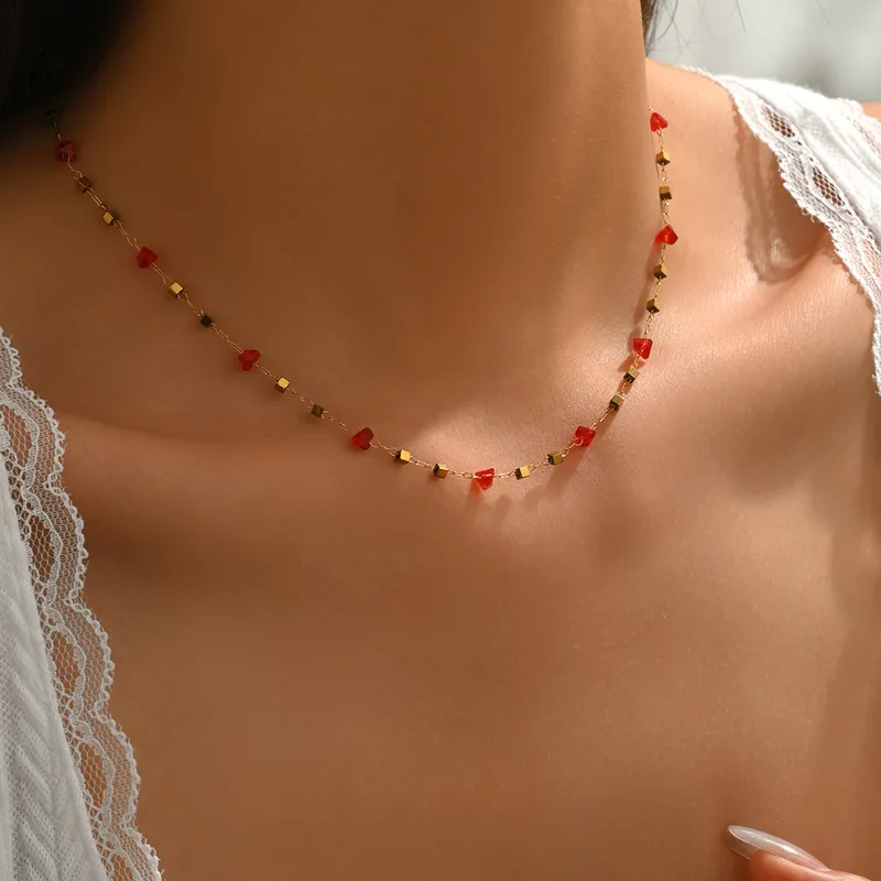 COLLAR PIEDRAS ROJAS