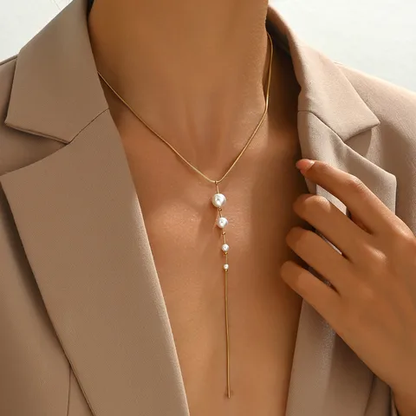 COLLAR CORBATA PERLAS COLGANTES