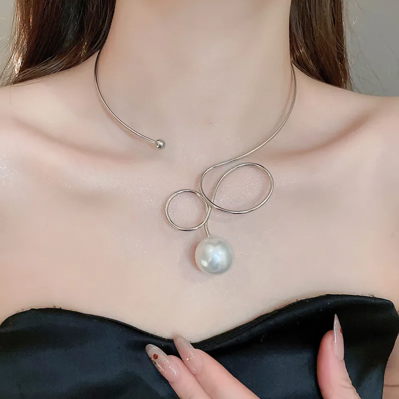 CHOKER RIGIDA PLATA DE PERLA