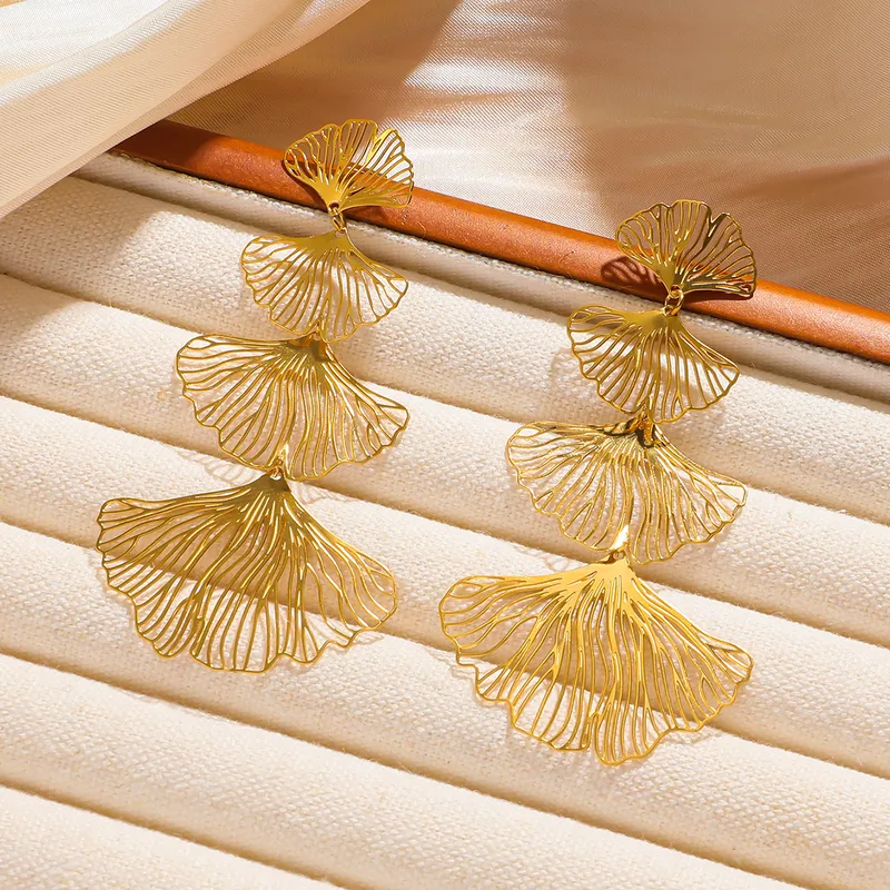 ARETES COLGANTE ABANICO
