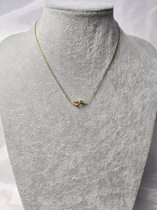 COLLAR NUDO