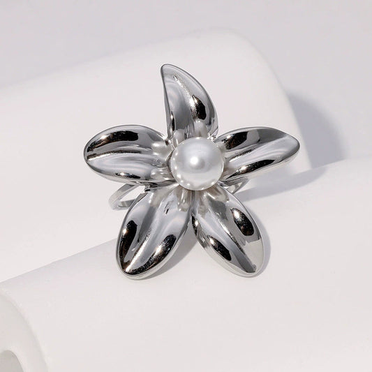 ANILLO DE FLOR CON PERLA