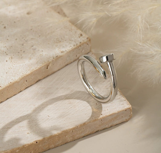 ANILLO CLAVO